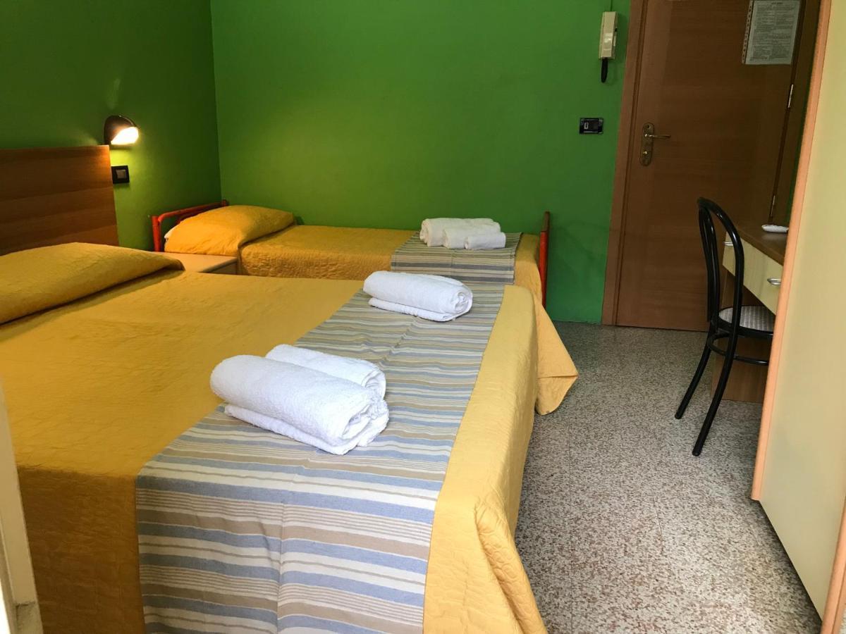 Hotel Berna Rimini Exterior photo